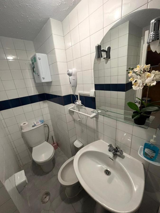 Minerva Holidays Estudio En Benalmadena Lägenhet Exteriör bild